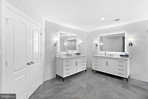 $1,899,999 | 20589 Myers Place, Leesburg, VA 20175