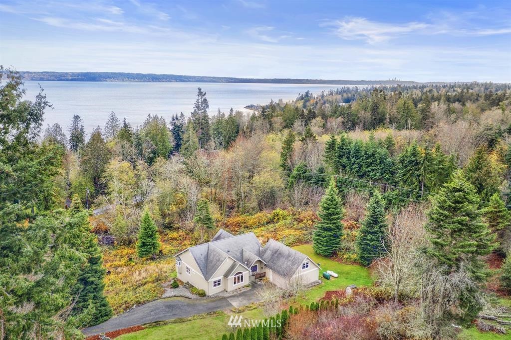 23261 Jefferson Point Road Northeast Kingston, WA 98346 - Photo 1 of 25 Gallery Image 1