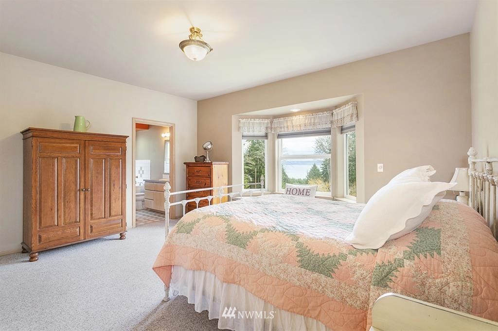 23261 Jefferson Point Road Northeast Kingston, WA 98346 - Photo 17 of 25 Gallery Image 17