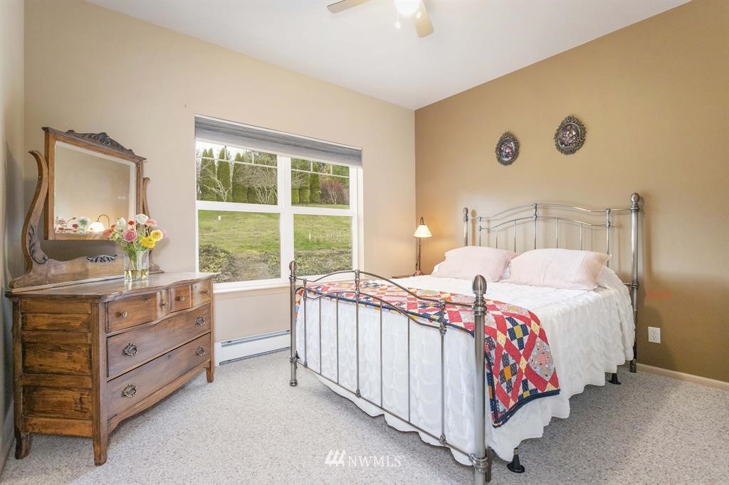 23261 Jefferson Point Road Northeast Kingston, WA 98346 - Photo 20 of 25 Gallery Image 20