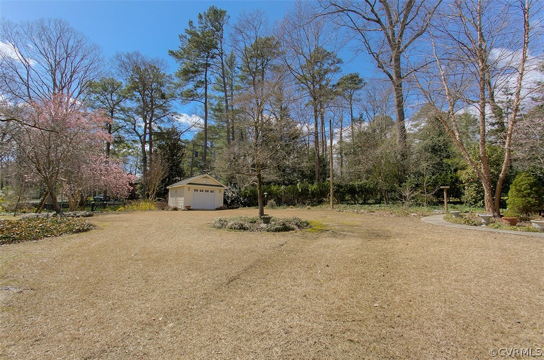 4036 Sherbrook Road Richmond, VA 23235 - Photo 39 of 41 Expansive rear yard