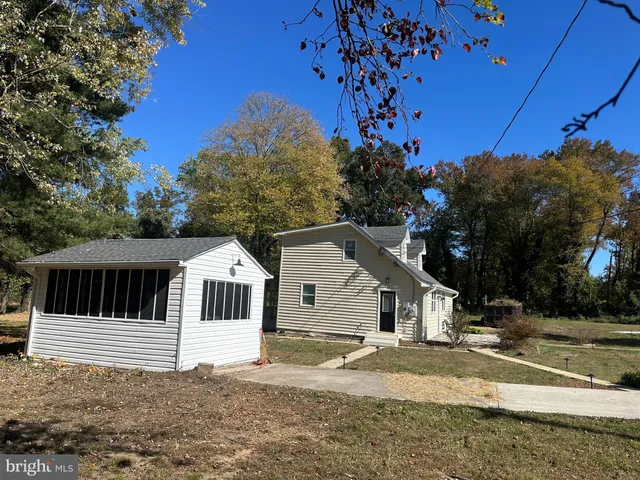 $775,000 | 8444 Woodlawn Street, Alexandria, VA 22309