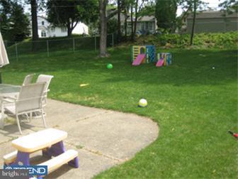 8887 Rising Sun Avenue Philadelphia, PA 19115 - Photo 12 of 12 Gallery Image 12