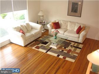 8887 Rising Sun Avenue Philadelphia, PA 19115 - Photo 3 of 12 Gallery Image 3