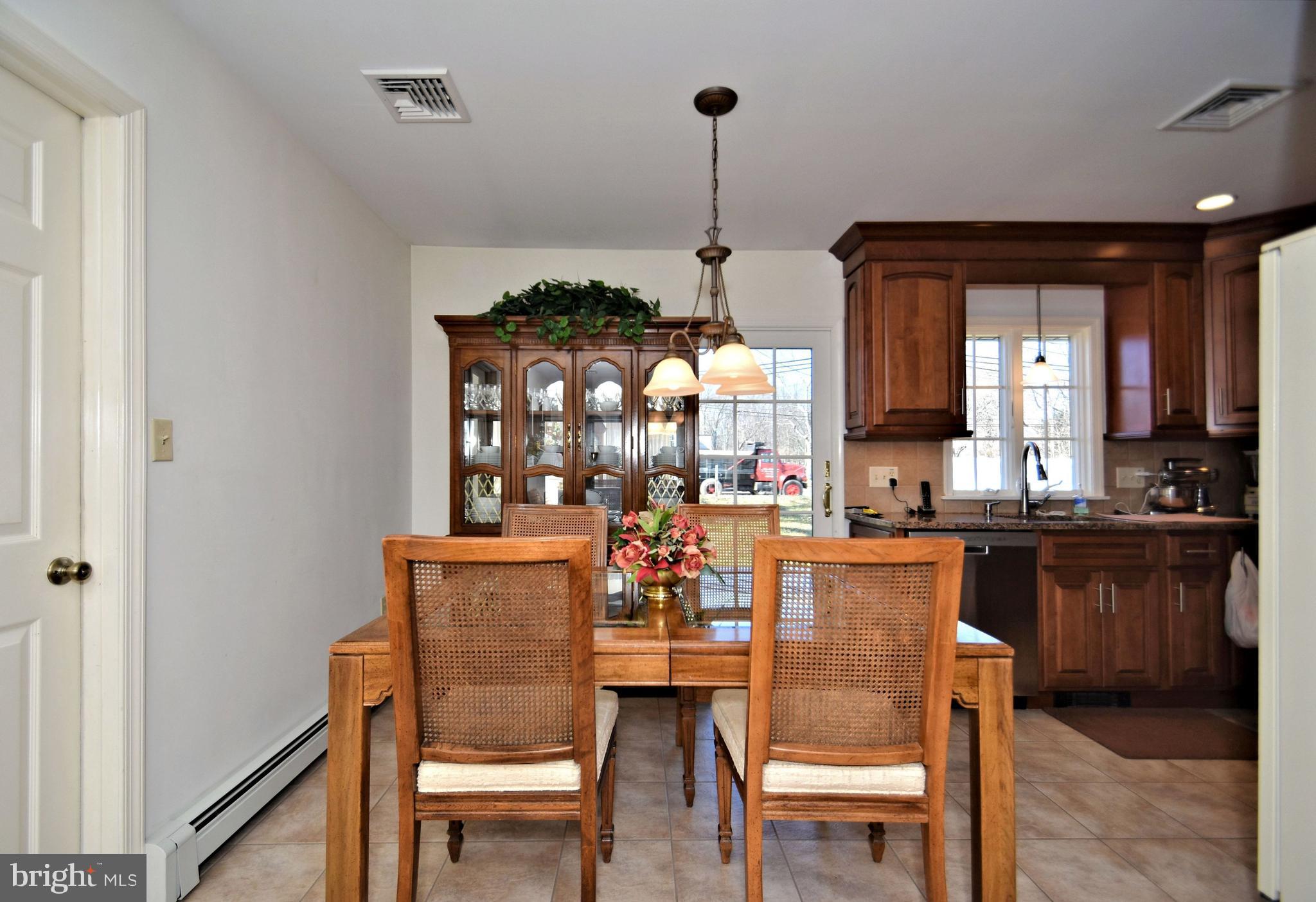 79 Pumpkin Hill Road Levittown, PA 19056 - Photo 8 of 20 Gallery Image 8