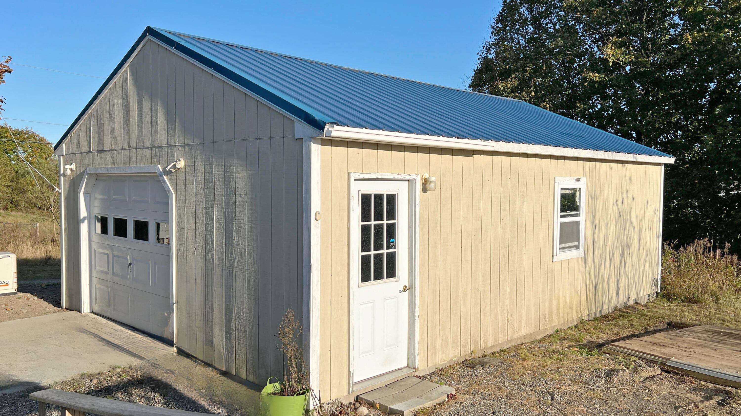 604 County Road Lubec, ME 04652 - Photo 13 of 15 Garage