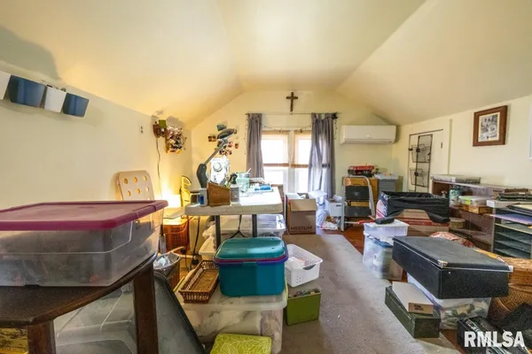 $318,000 | 11177 Stotlar Road, Marion, IL 62959