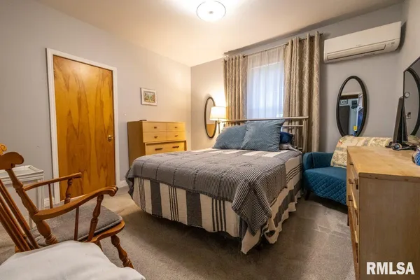 $318,000 | 11177 Stotlar Road, Marion, IL 62959