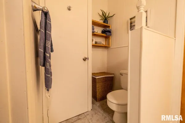 $318,000 | 11177 Stotlar Road, Marion, IL 62959