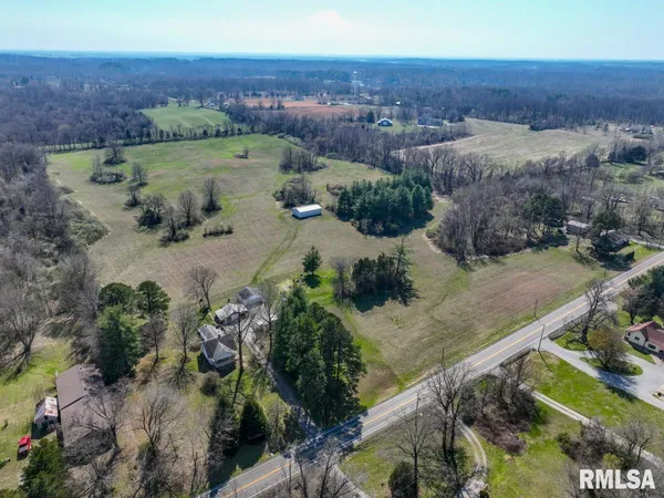 $318,000 | 11177 Stotlar Road, Marion, IL 62959