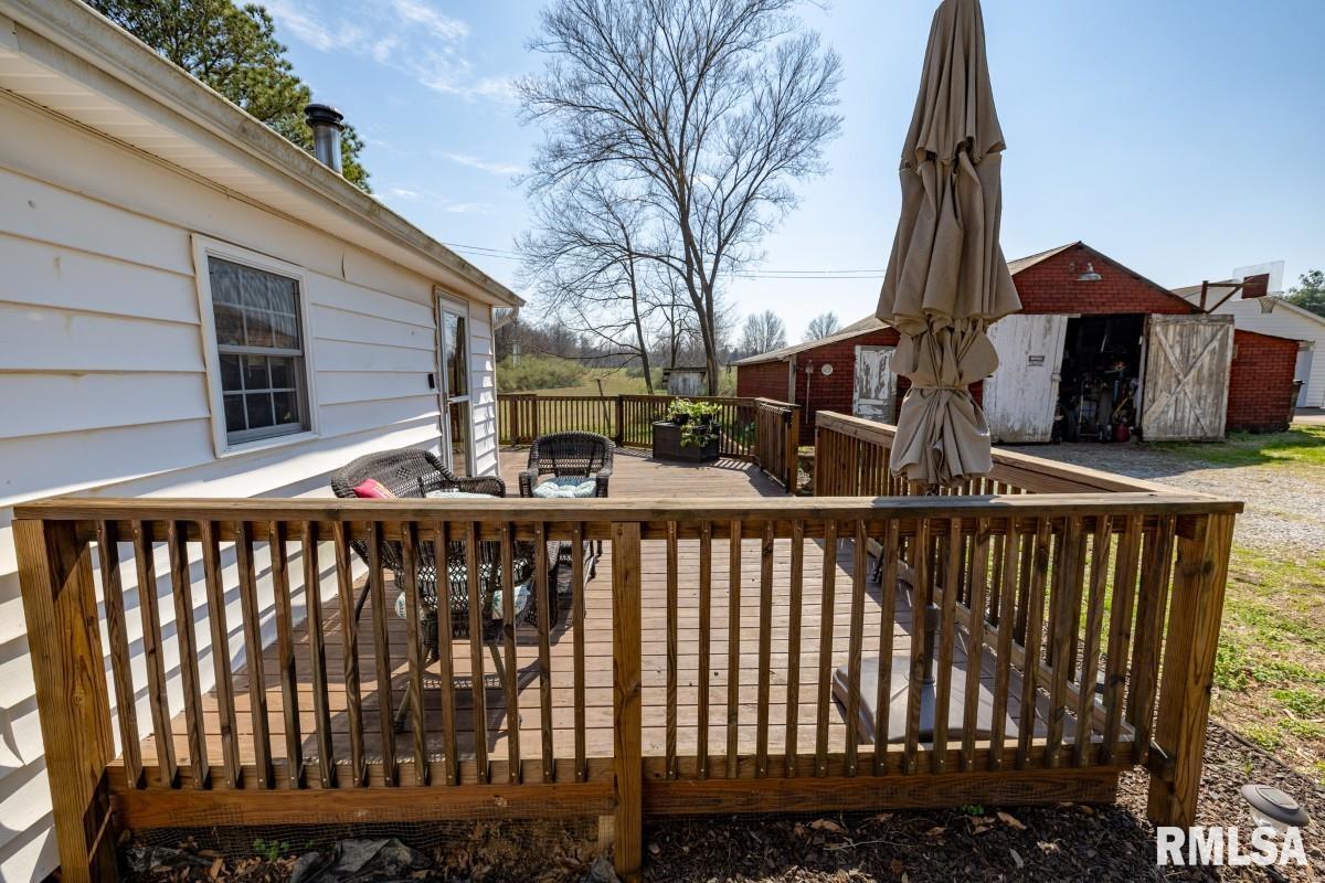 11177 Stotlar Road Marion, IL 62959 - Photo 5 of 57