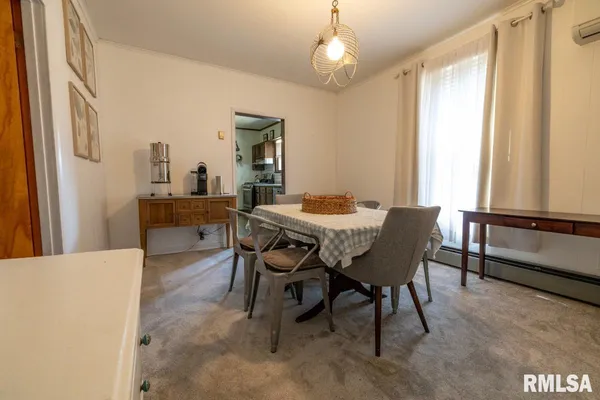 $318,000 | 11177 Stotlar Road, Marion, IL 62959