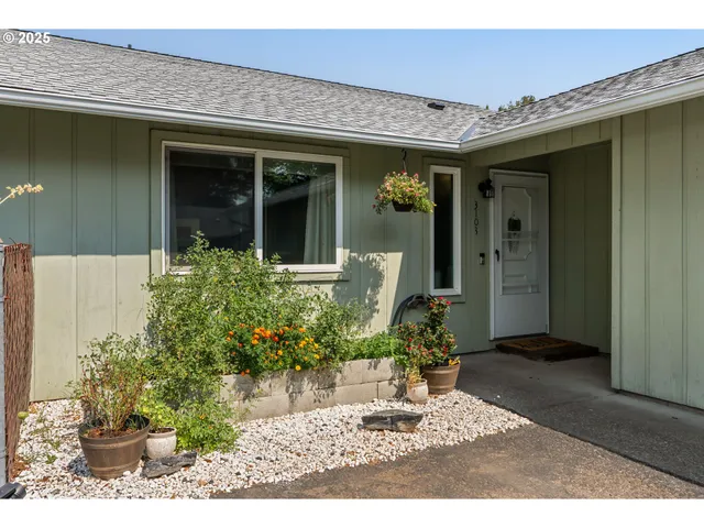 $264,499 | 3103 Southeast Jackson Street, Albany, OR 97322