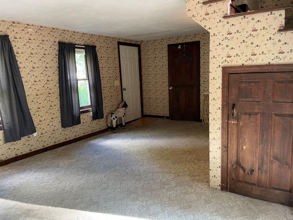 383 Old Alfred Road Waterboro, ME 04030 - Photo 14 of 38 16 living