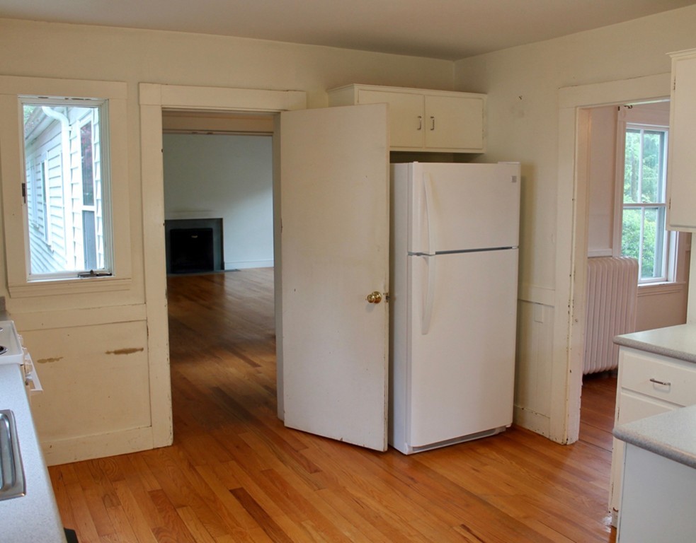 16 Hill Street Lexington, MA 02421 - Photo 8 of 26 Gallery Image 8