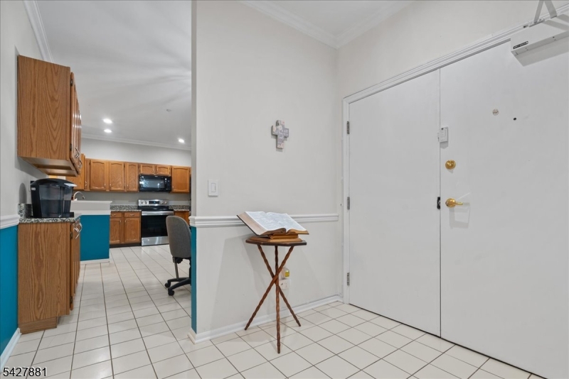 2 Richmond Road, Unit 306 West Milford, NJ 07480 - Photo 19 of 33