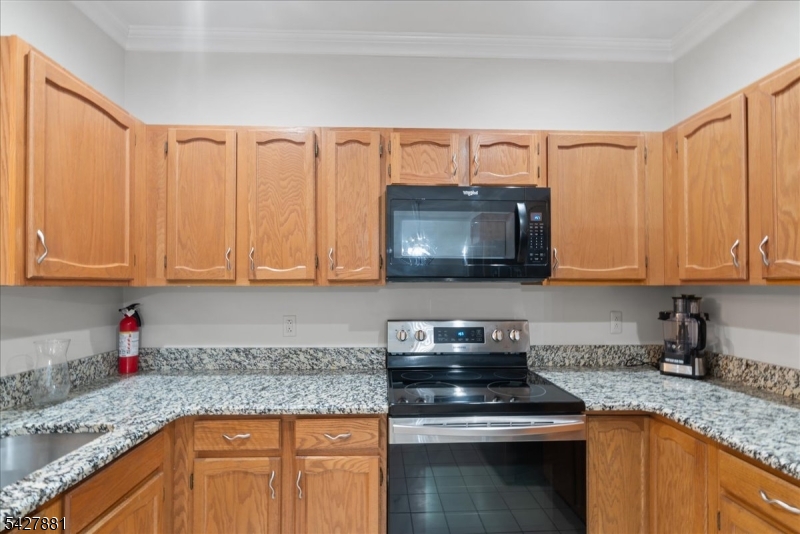 2 Richmond Road, Unit 306 West Milford, NJ 07480 - Photo 25 of 33