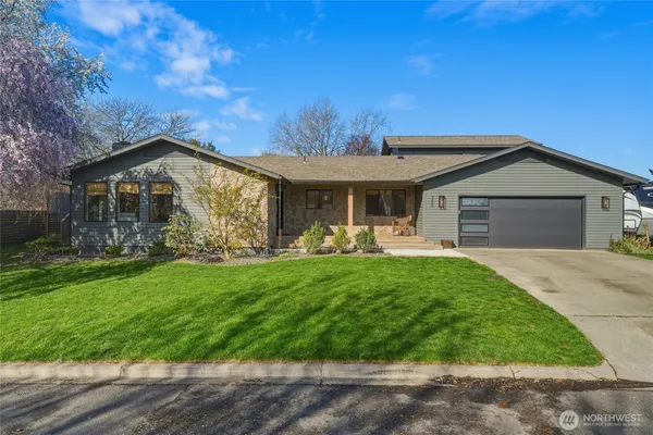 $699,000 | 355 Highland Park Drive, College Place, WA 99324