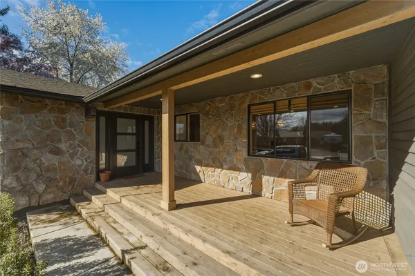 $699,000 | 355 Highland Park Drive, College Place, WA 99324
