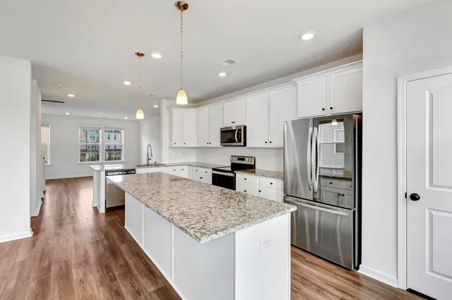 $2,450 | 831 Recess Pt Drive, Unit 40, Moncks Corner, SC 29461