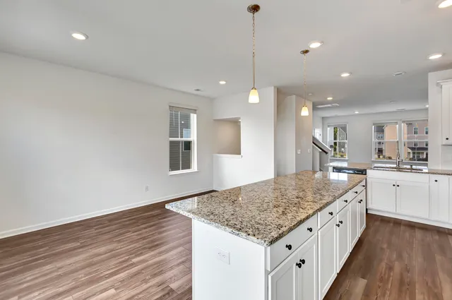 $2,450 | 831 Recess Pt Drive, Unit 40, Moncks Corner, SC 29461