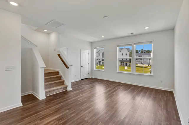 $2,450 | 831 Recess Pt Drive, Unit 40, Moncks Corner, SC 29461