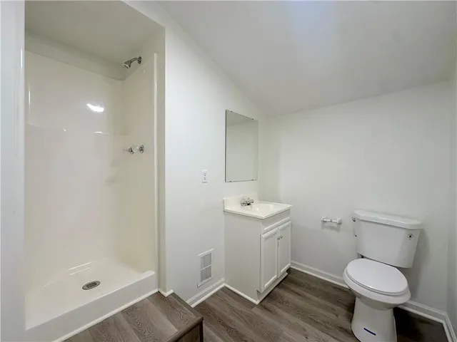 $239,900 | 112 East 4th Street, Dearborn, MO 64439