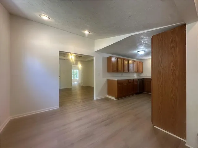 $239,900 | 112 East 4th Street, Dearborn, MO 64439