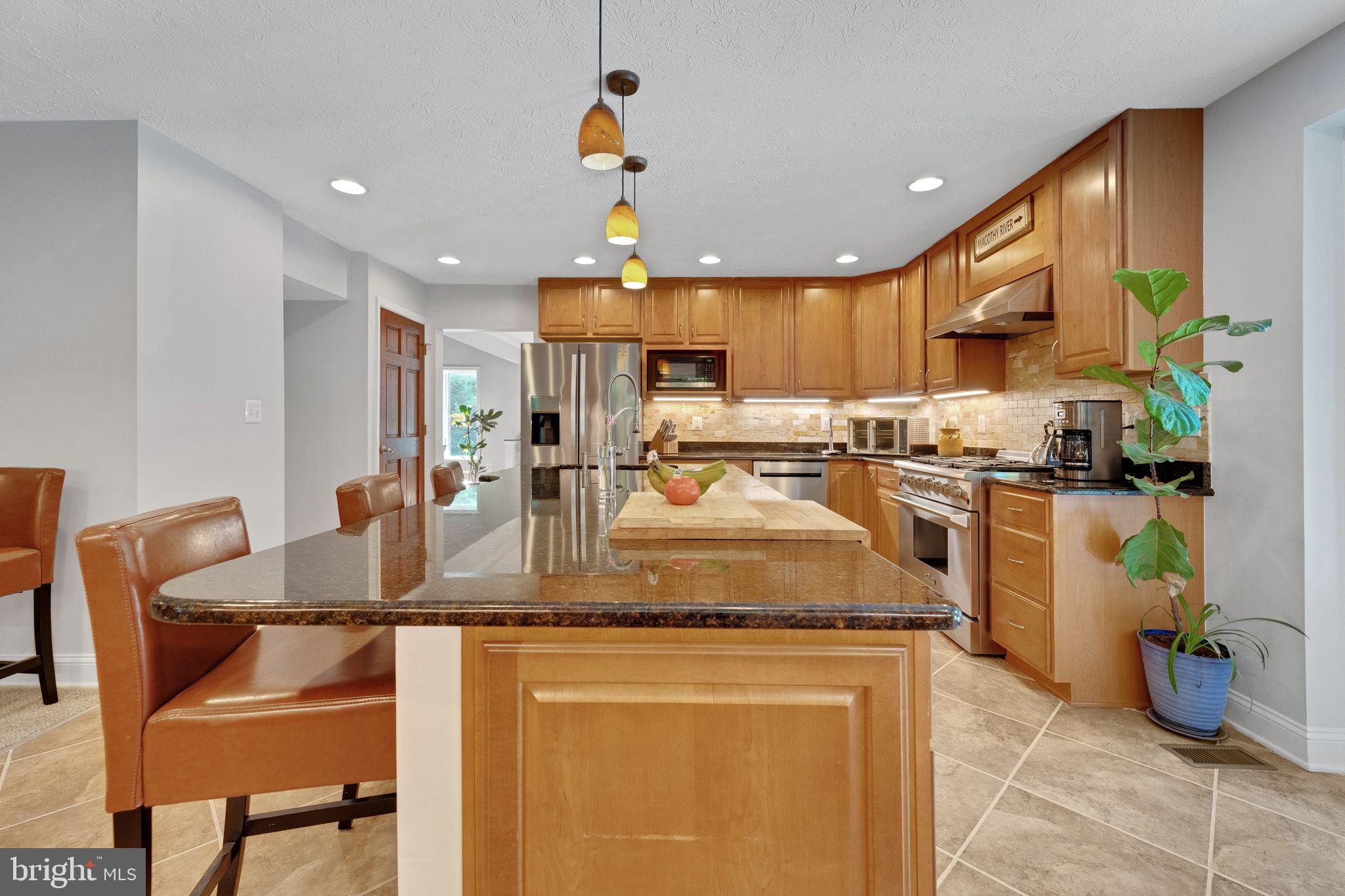 1012 B And L Club Road Pasadena, MD 21122 - Photo 7 of 54 Kitchen
