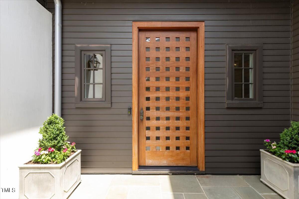 2026 Fairview Road Raleigh, NC 27608 - Photo 5 of 55 Fairview