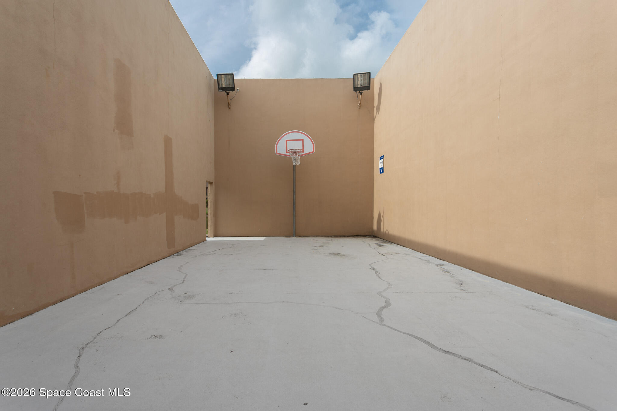 275 Spring Drive, Unit 7 Merritt Island, FL 32953 - Photo 16 of 18 Basketball Court