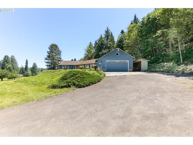 $899,900 | 37330 Southeast Dodge Park Boulevard, Boring, OR 97009