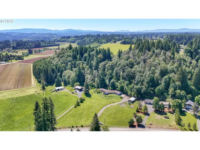 $899,900 | 37330 Southeast Dodge Park Boulevard, Boring, OR 97009