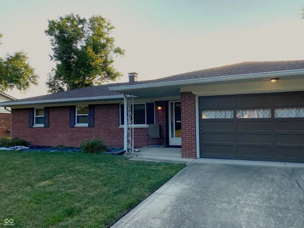 $219,500 | 1438 Roseway Drive, Indianapolis, IN 46219