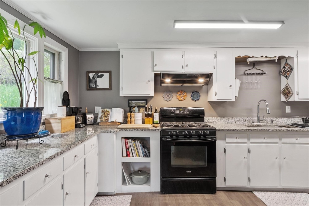 1 Union Street Amesbury, MA 01913 - Photo 9 of 42