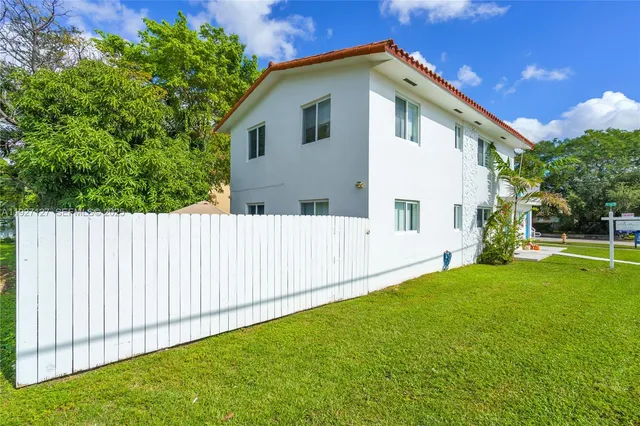 $3,500 | 3601 Southwest 2nd Street, Unit 3601, Miami, FL 33135