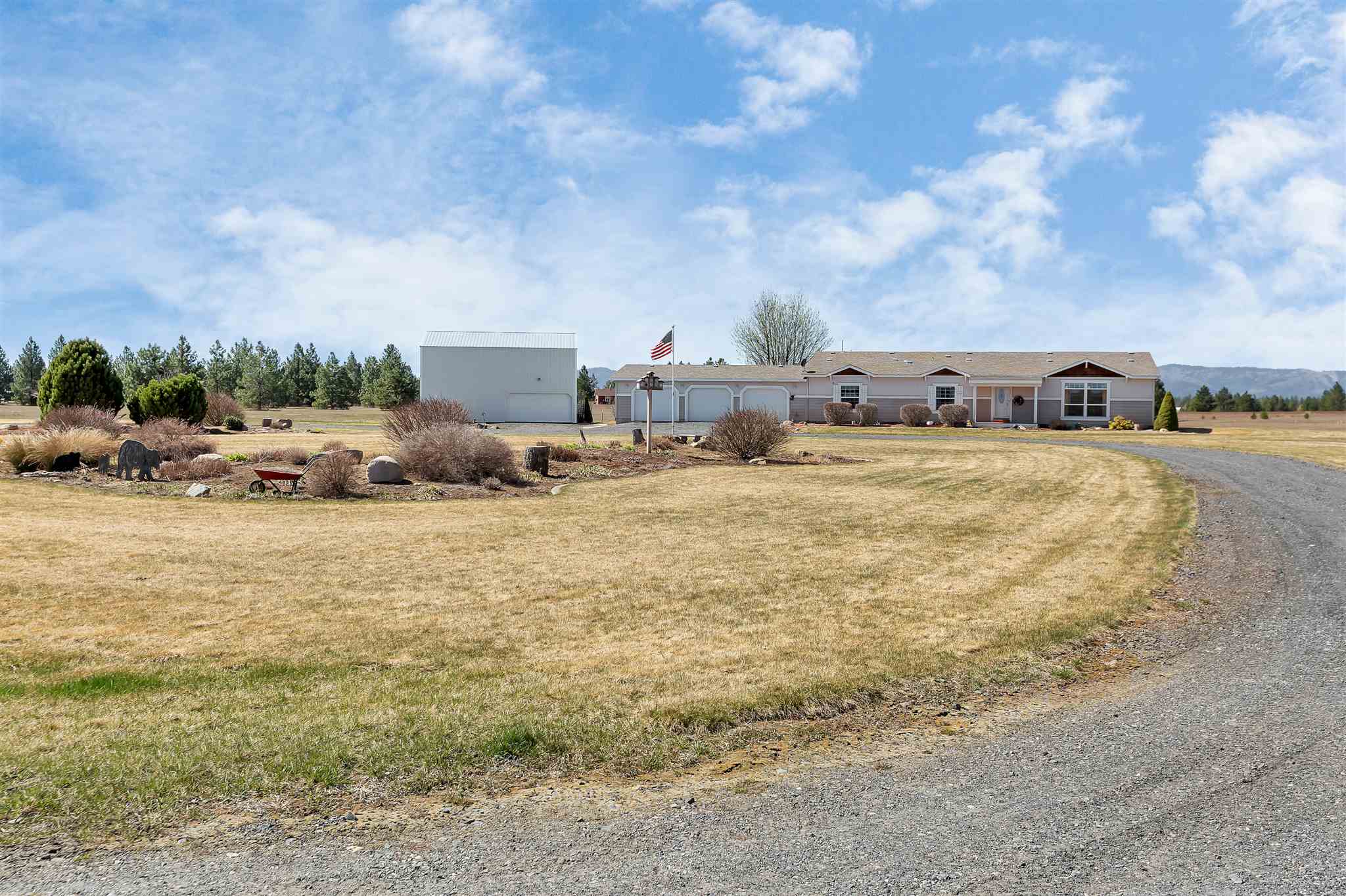 35415 North Cedar Road Deer Park, WA 99006 - Photo 4 of 49 Gallery Image 4