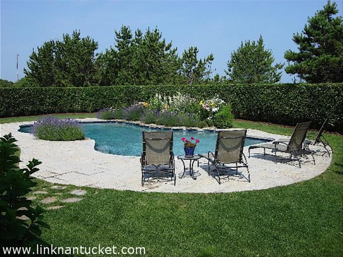 13 Maxey Pond Road Nantucket, MA 02554 - Photo 17 of 21 Gallery Image 17