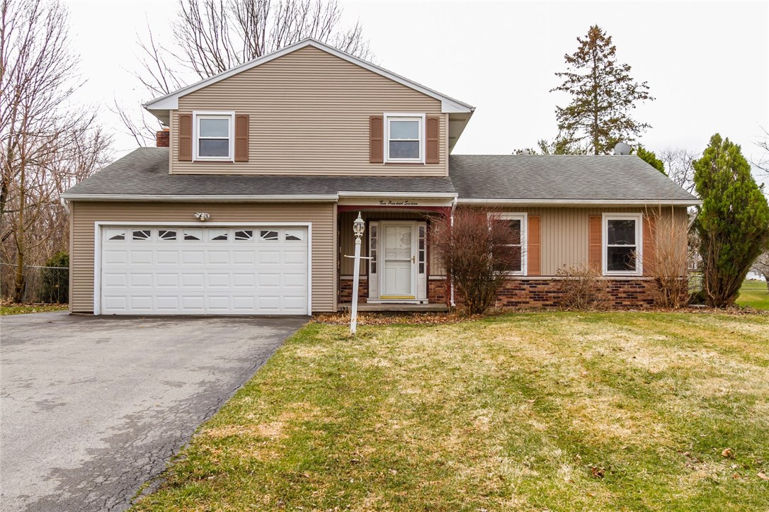 216 Red Lion Rd - Henrietta
