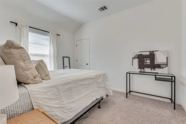 $2,250 | 809 San Marcos Street, Manor, TX 78653