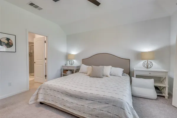 $2,250 | 809 San Marcos Street, Manor, TX 78653