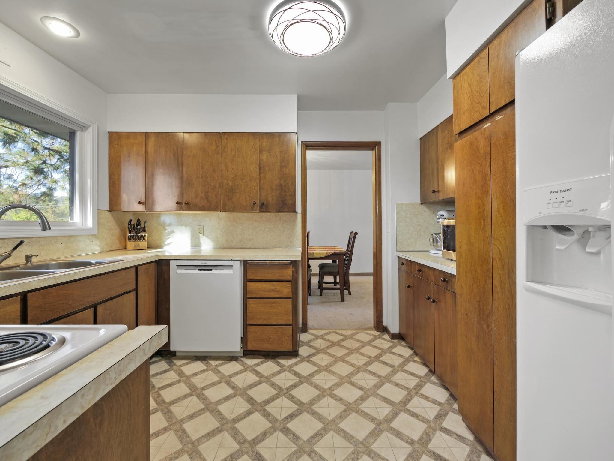 6925 North Argonaut Road Spokane, WA 99208 - Photo 3 of 41 Gallery Image 3