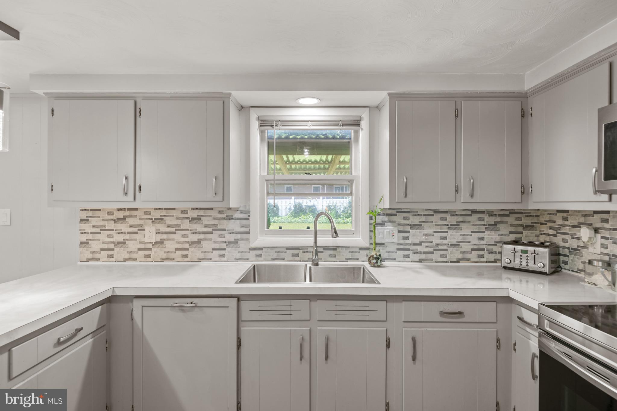 850 Cape Horn Road York, PA 17402 - Photo 17 of 33 Kitchen