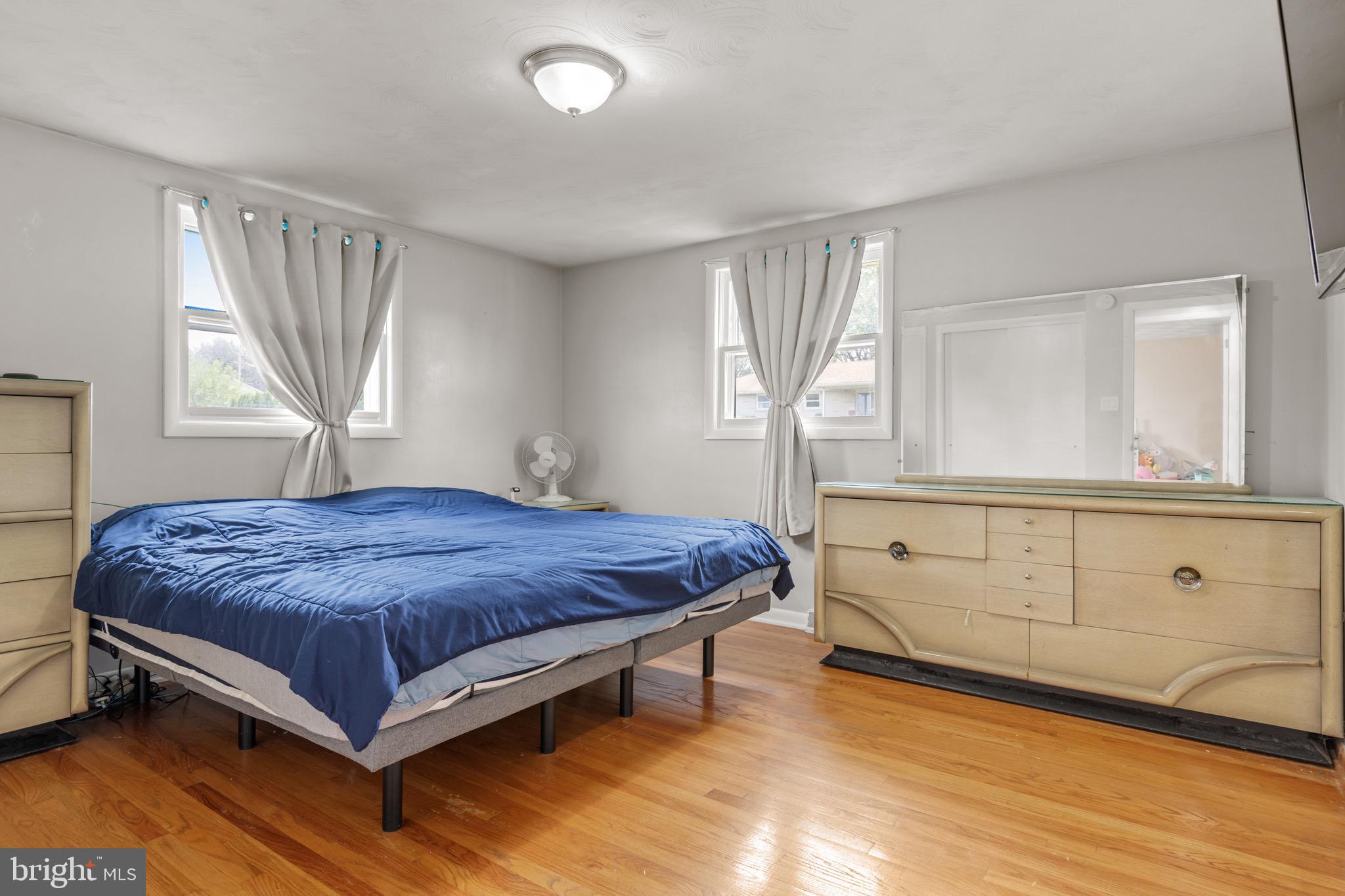 850 Cape Horn Road York, PA 17402 - Photo 20 of 33 Primary Bedroom