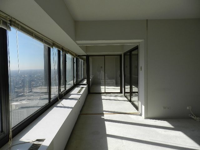 175 East Delaware Place, Unit 7109 Chicago, IL 60611 - Photo 13 of 14 a view of a balcony