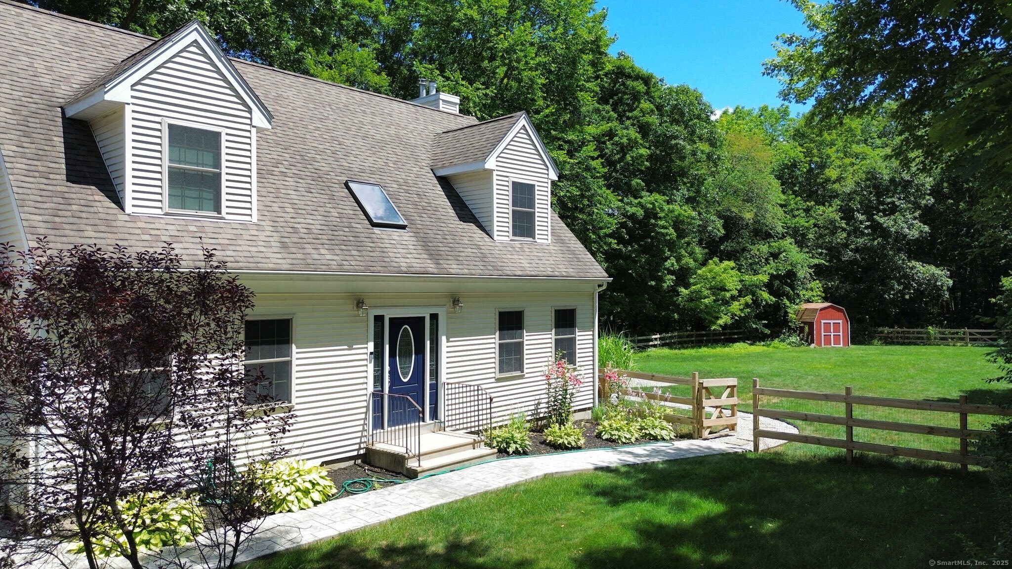 433 Fabyan Road Thompson, CT 06255 - Photo 36 of 39 a front view of a house with a yard