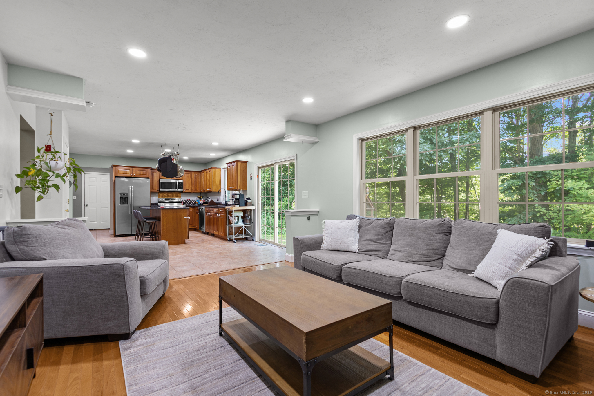 433 Fabyan Road Thompson, CT 06255 - Photo 5 of 39 a living room with furniture and a large window