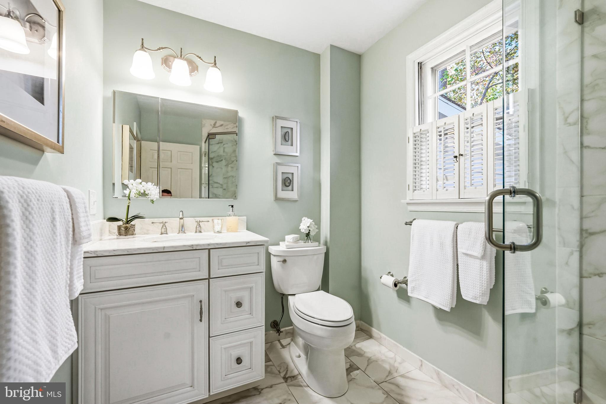 305 Gulph Hills Road Wayne, PA 19087 - Photo 32 of 49 Primary Ensuite Bath