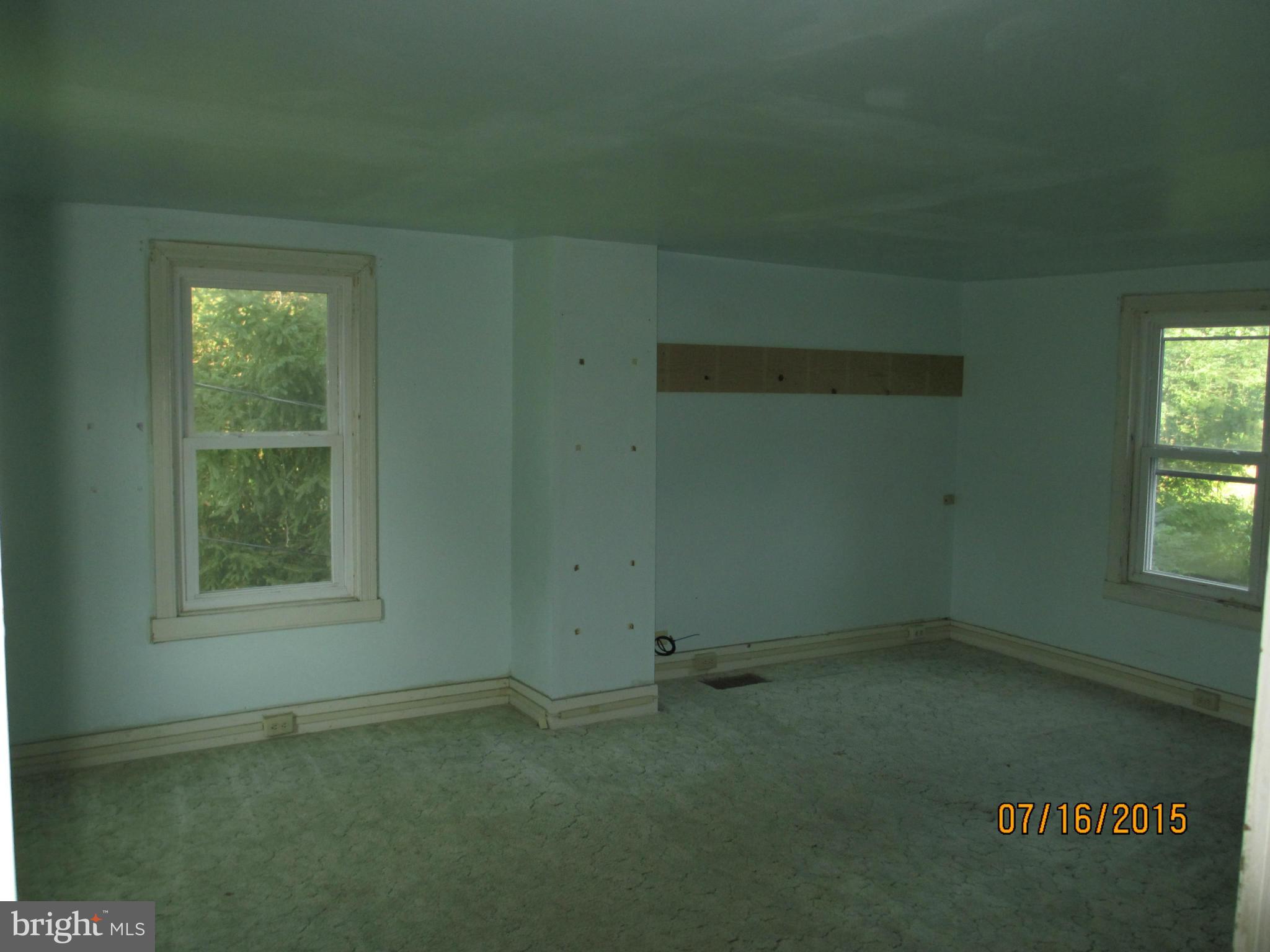 6213 Manor Woods Road Frederick, MD 21703 - Photo 15 of 17 Interior (General)