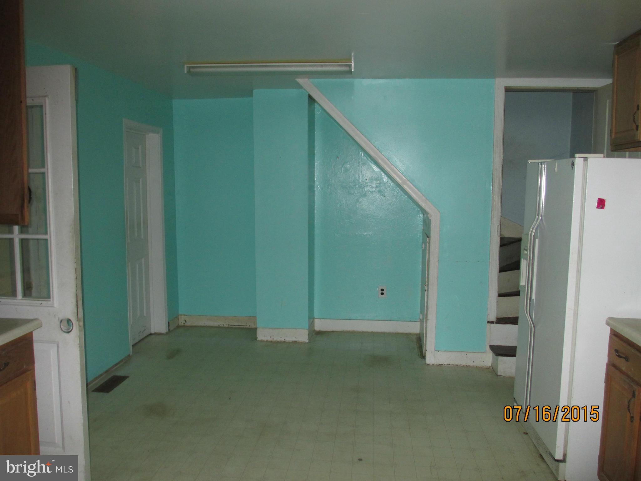 6213 Manor Woods Road Frederick, MD 21703 - Photo 3 of 17 Interior (General)